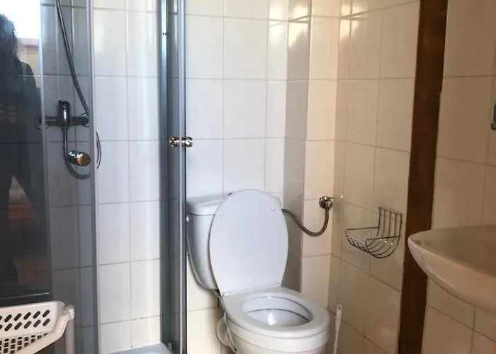 Stajnia Czahary Pogorzelica (Gmina Rewal)